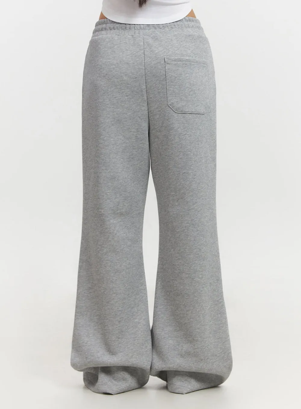 Comfort Bootcut Sweatpants IF510
